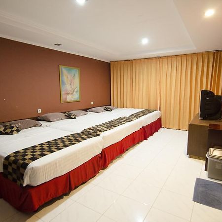 Fora Guest House Taman Lingkar Bandung Exterior foto